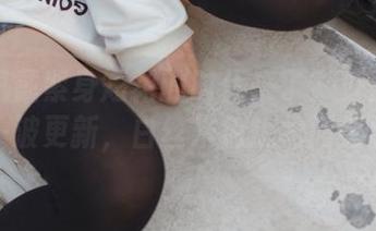 男人佩戴紧身短裙的时代来了？少女秩序图包一波更新，白丝米色短裙闪亮登场。