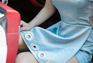 尤果网 – 制服也有态度？笑笑原图分享不简单！