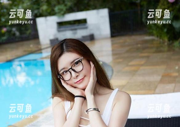 尤物馆 - 今日份美图更新：孟狐狸FoxYini女仆的秘密人生揭秘中...