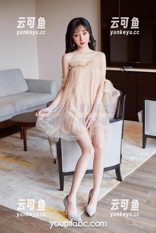 尤蜜荟 - 美图狂欢，夏玲蔓的白色系列让人无法拒绝，快来下载吧！