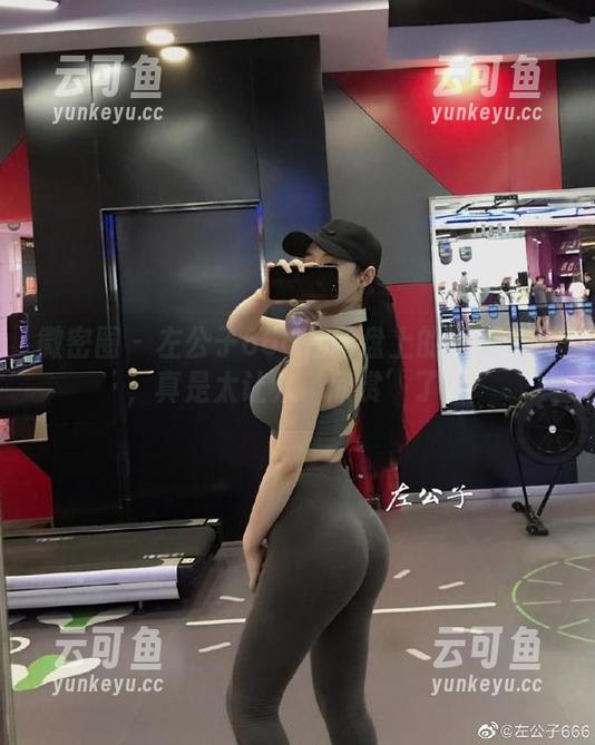 微密圈 - 左公子666在网盘上的双倍快乐，真是太让人‘欣赏’了！