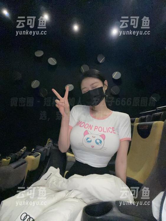 微密圈 - 短裙不如人，左公子666原图精选，穿搭也是一门学问。