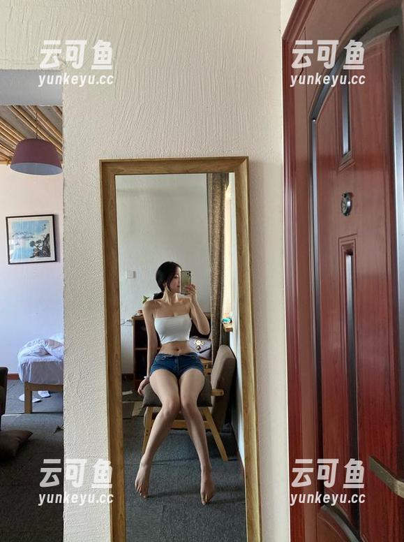 微密圈 - 文茜cool的长腿，最新图册，给腿部赞成票，结局无限啊！
