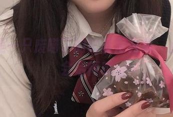 想看是一只废喵了的比基尼合集，点开不会后悔哦