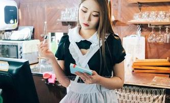 “修女不止于‘虔诚’：普美(bomi)的图包带你见识另一面“