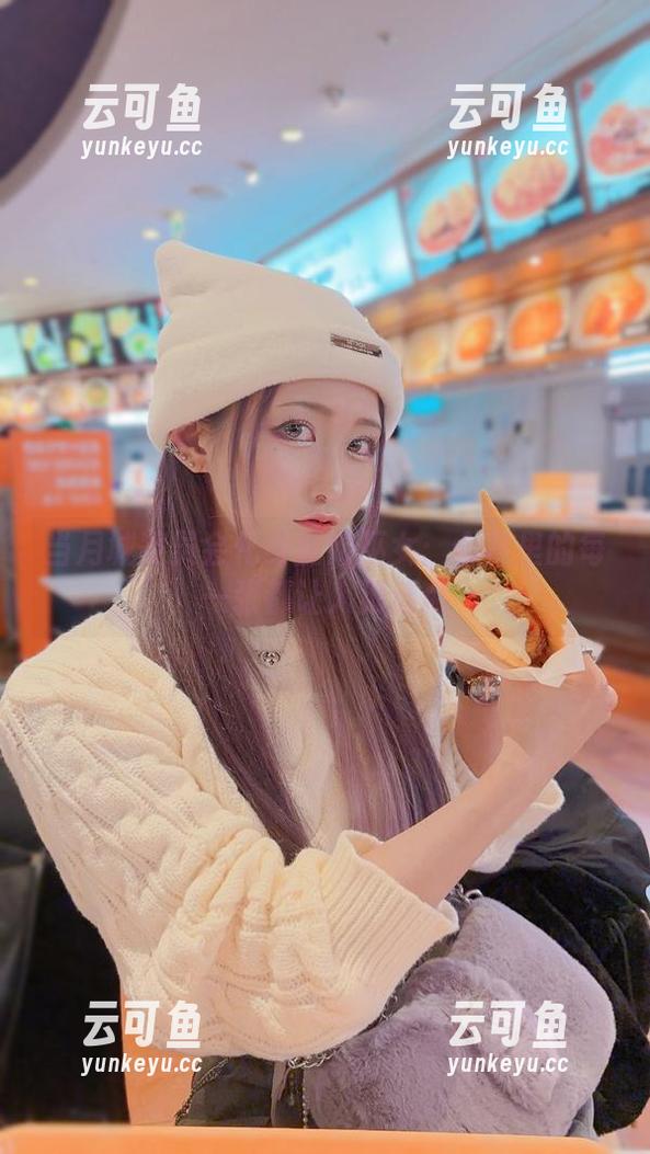 当月城委员会化身狐娘巫女：合集里的每一张都让人犯迷糊