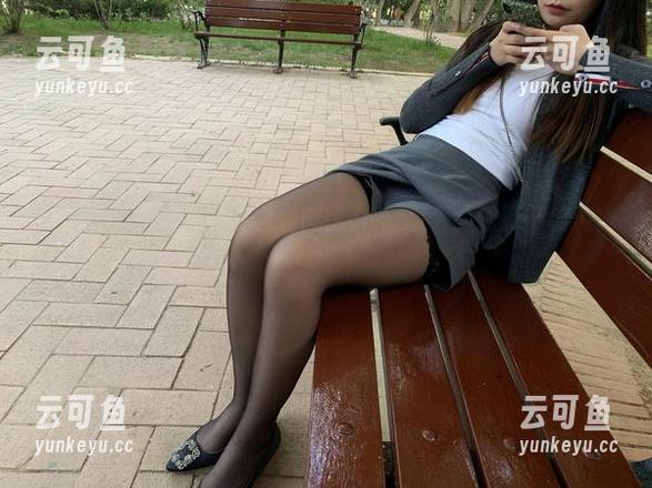 微密圈 - 无意间点开有你喵的JK作品集，资源不够用啊！