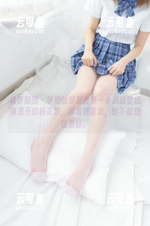 森萝财团 - 学姐的梦游合集—小满的壁纸像是开的桃花源，越看越喜欢，时不时想往里钻。