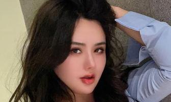 微密圈 – 水蜜桃米米的图包：皮裙吊带袜不止于美，还是个乐趣满满的乱入啊。