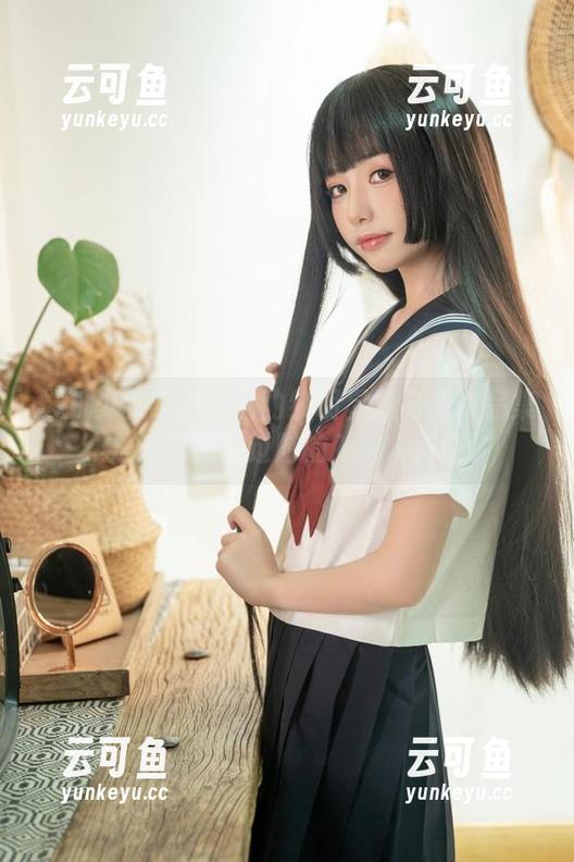 爆机少女喵小吉的豹纹明星级高清作品集：是谁说豹纹过时的？来聊闲话！