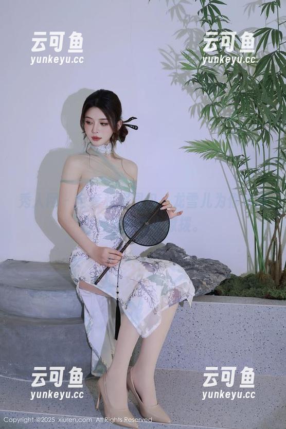 秀人网 - 全套和服图包，龙雪儿为你演绎那种含蓄的小撩拨。