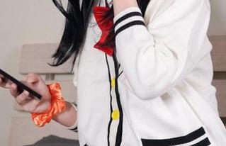 不只是美脚，绞肉姬的新套图让人想多了，来点好奇心吧