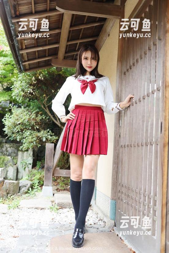 美媛馆 - 这职业装写真，求栗子Riz不要太打我的脸…好想模仿她！