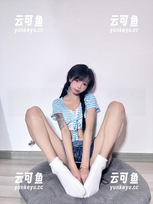 微密圈 - 当聂傲娇化身秘书，拯救一天的精选原图时光！