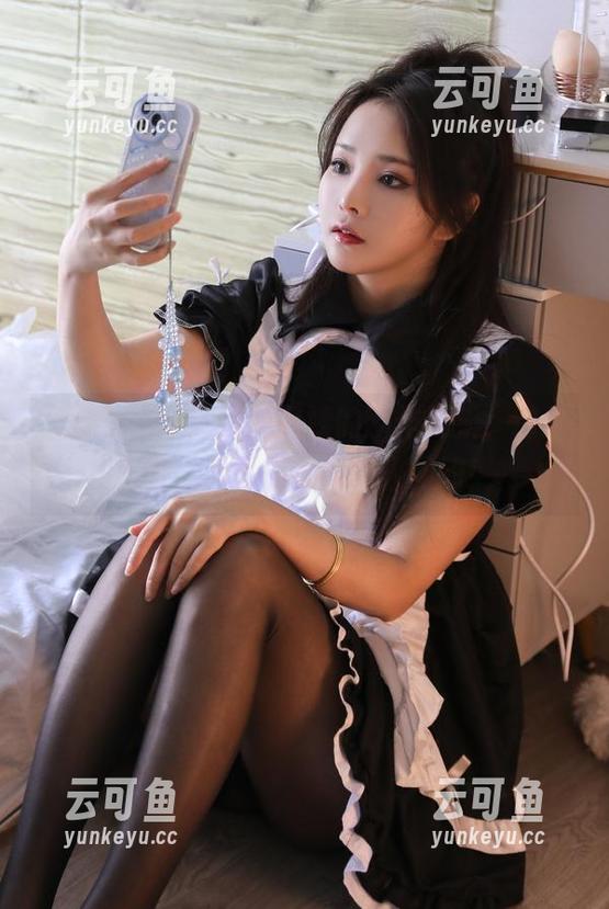 天使来了！苏嫣嫣阿姨的新作更新，肆意美丽，真不敢相信是人间的！