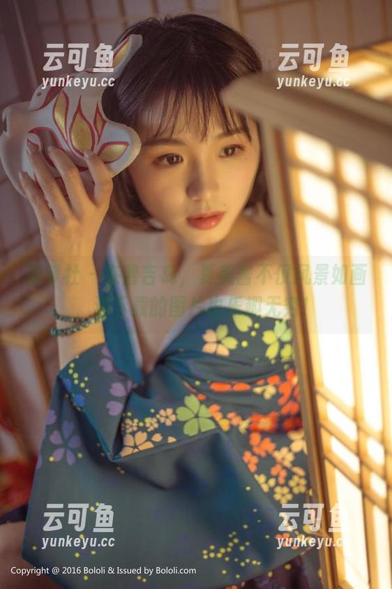 菠萝社 - 在普吉岛，夏美酱不仅风景如画，连下载的图片也乐趣无穷！