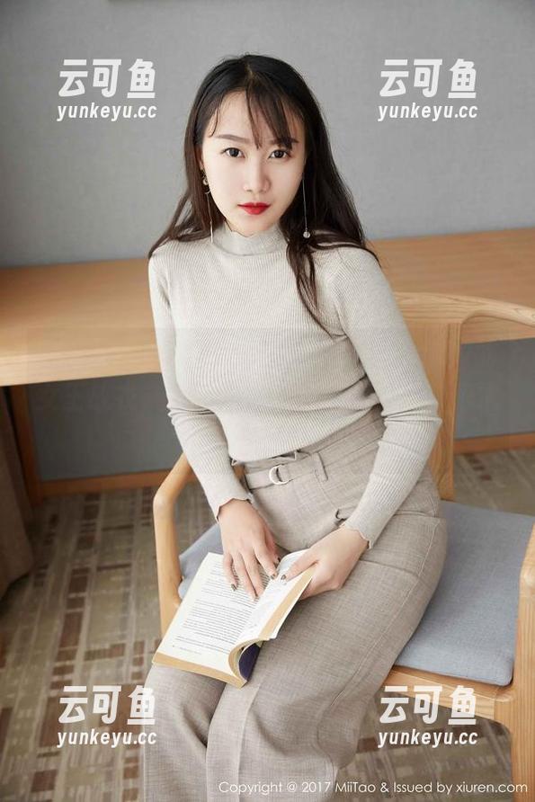 蜜桃社 - 六个说法来评价陌子Mandy的女王战衣，在线，图片一波接一波，根本停不下来！
