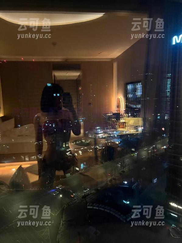 微密圈 - 最新写真：詹詹的女仆时刻，准备好被她的眼神掳获了吗？