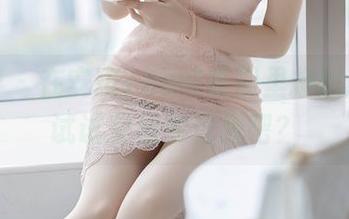 语画界 – 在安琪Yee的美图里挣脱重力，试试空姐的优雅吧？
