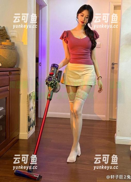 微密圈 - 女王的影像：轩子巨2兔，让我思绪顿时游离在云端间。