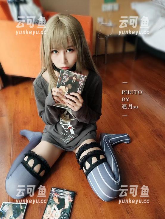 不敢相信逐月Su能把‘女神’演绎得如此生动，翻看图册有点小忐忑呢。