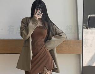 微密圈 – 有点儿小贪心：想把陈佩奇全套丝袜图片收进心理收藏夹。
