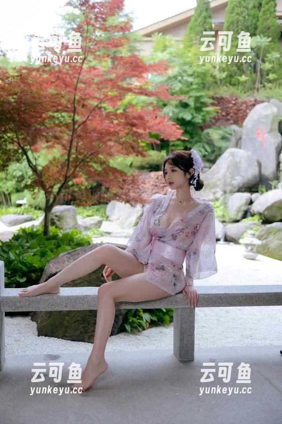 雯妹不讲道理的私房女仆照，原图演绎了哪些‘我不该看的情绪’，啧啧