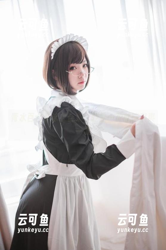 青水百合子泳衣合集，轻松一拍就能爽爽一夏