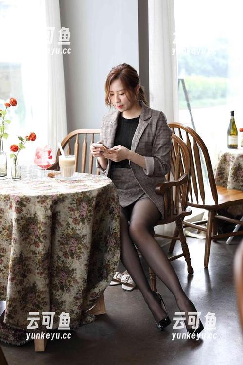 魔镜街拍沙发休闲装全集：一件衣服的懒散哲学