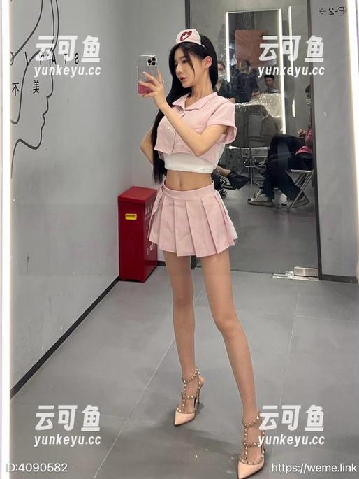 微密圈 - 黎允熙baby让黑色变得有看头，免费美图奉上，所以下次别怂。